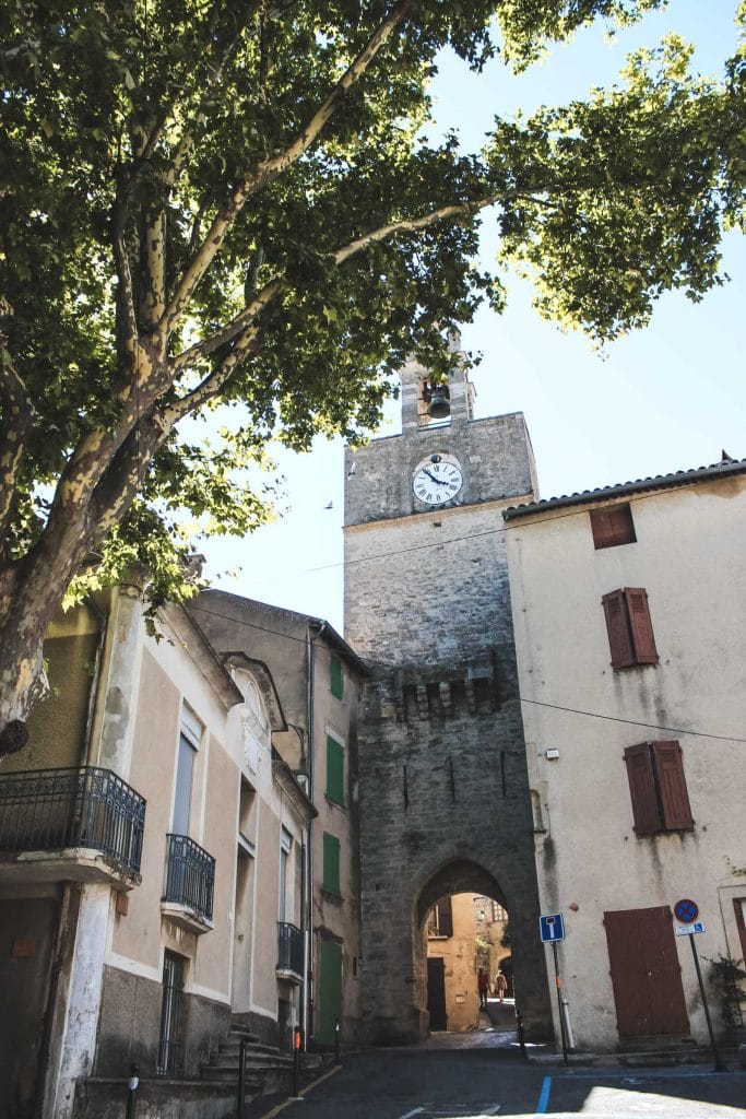Tour-de-lhorloge et beffroi de Cucuron