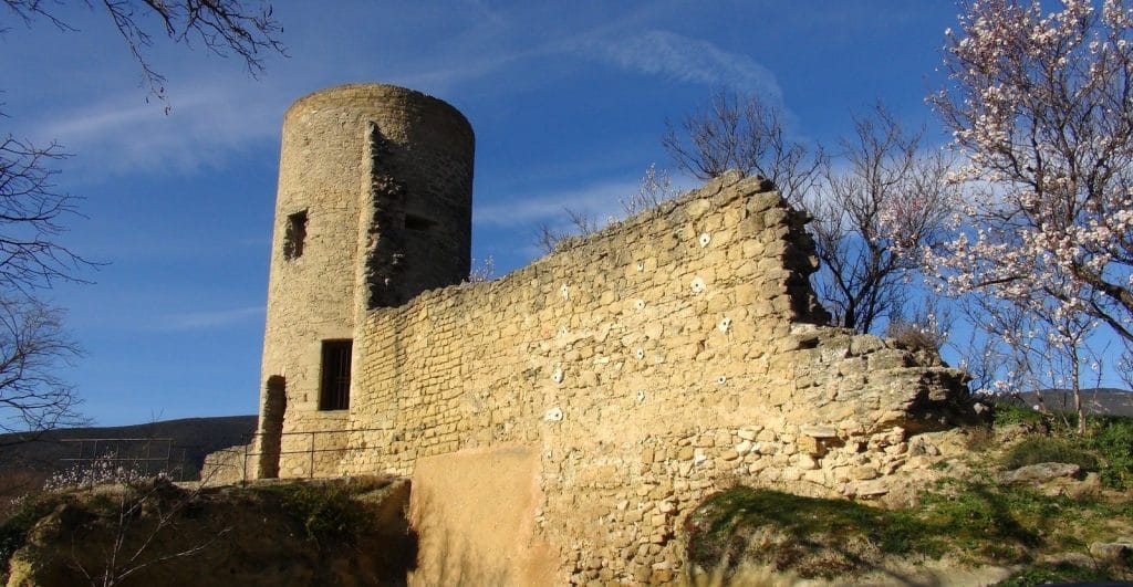 La tour sus pouce de Cucuron