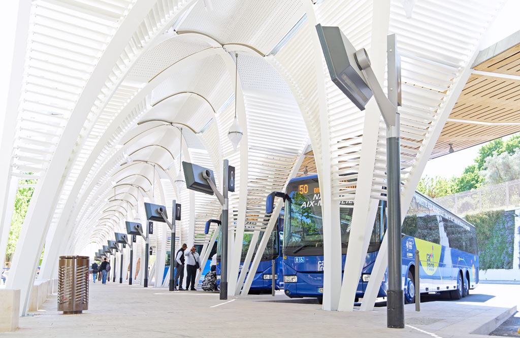 comment venir dans le Luberon - bus