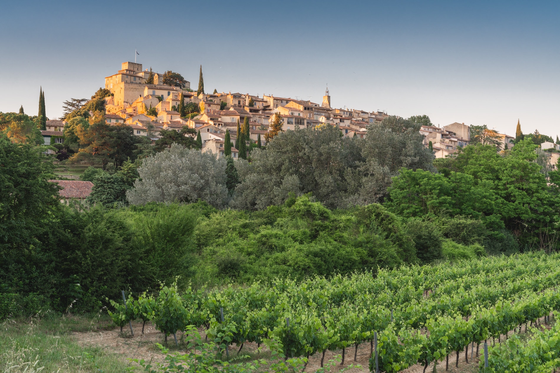 Ansouis-village-classe-luberon-sud-tourisme