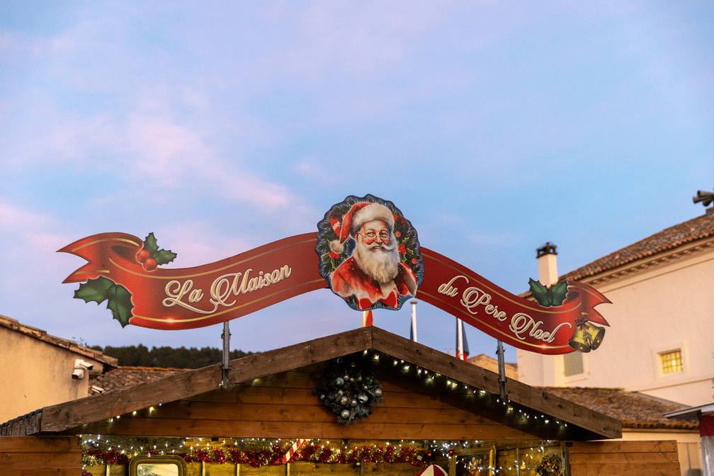 Marché de Noël de Villelaure, rencontre avec le Père Noël
