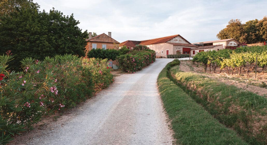 À travers les promenades balisées