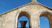 Le haut du clocher mur - Eglise paroissiale Saint Etienne