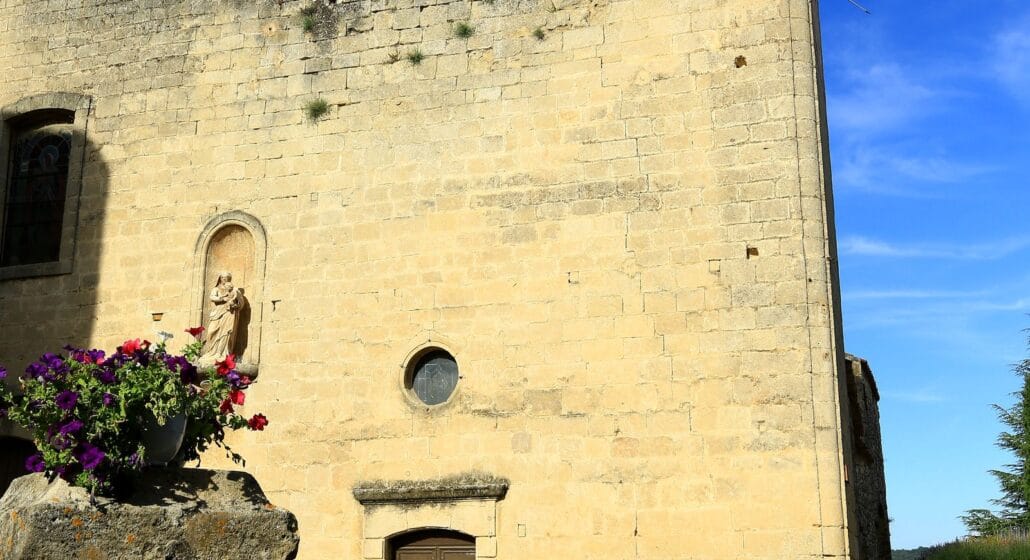 L'extérieur de l'église