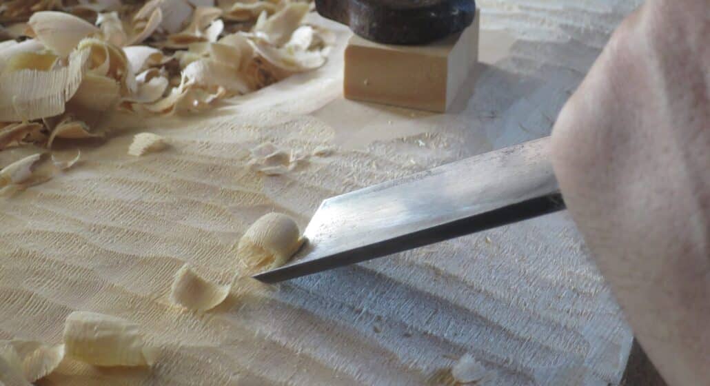 Luthier
