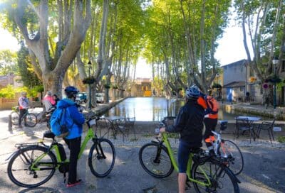 Cyclistes à Cucuron