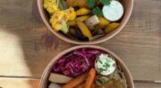 BOWLS LEGUMES ROTIS ET GALETTES VEGETARIENNES