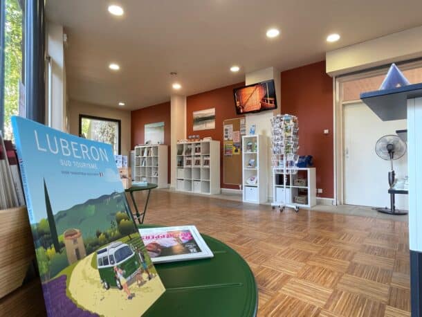 Accueil Office de Tourisme Cucuron